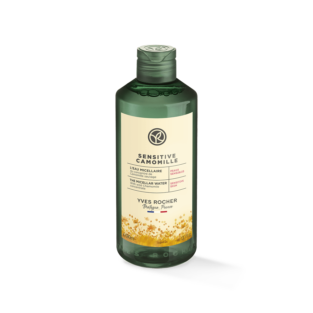 Effectively cleanses and removes makeup and impurities in one single stroke