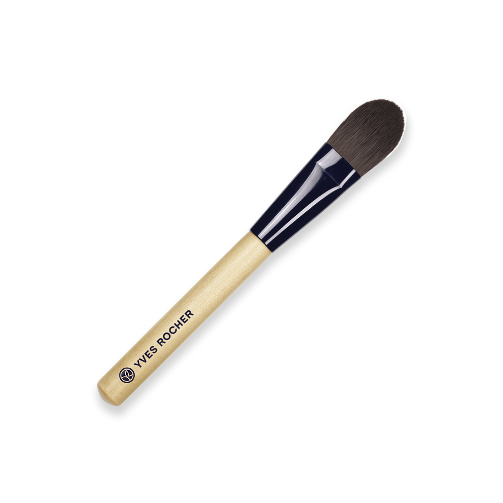 The indispensable brush for applying foundation,