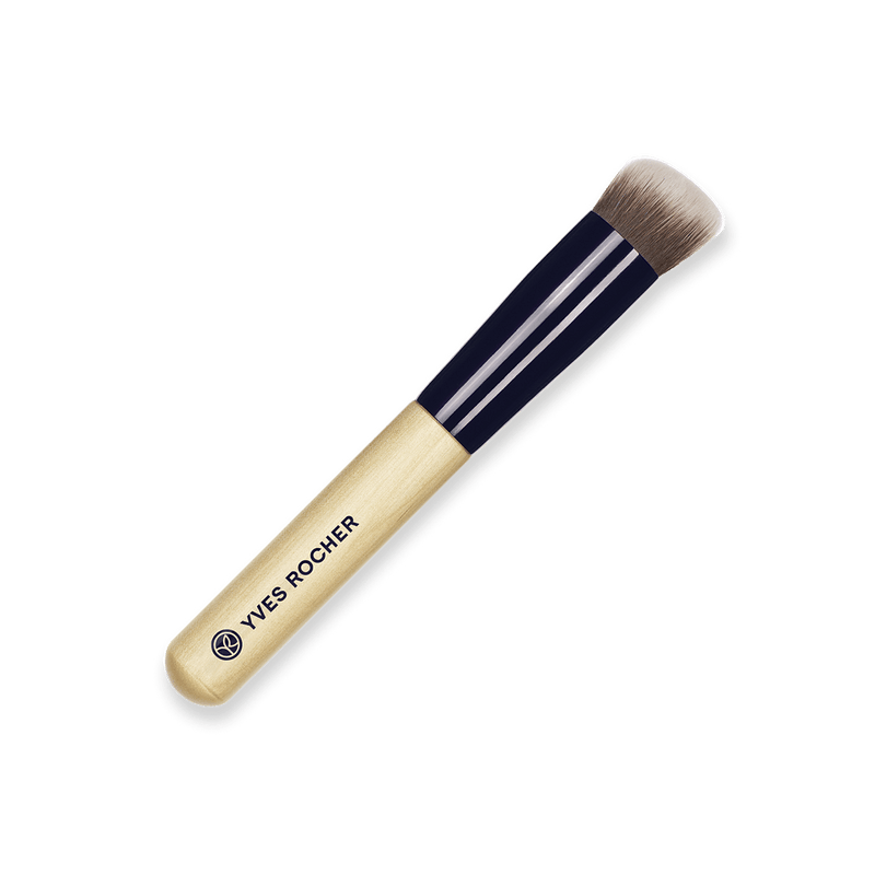 Perfection at the tip of a brush,

The secret to a flawless complexion